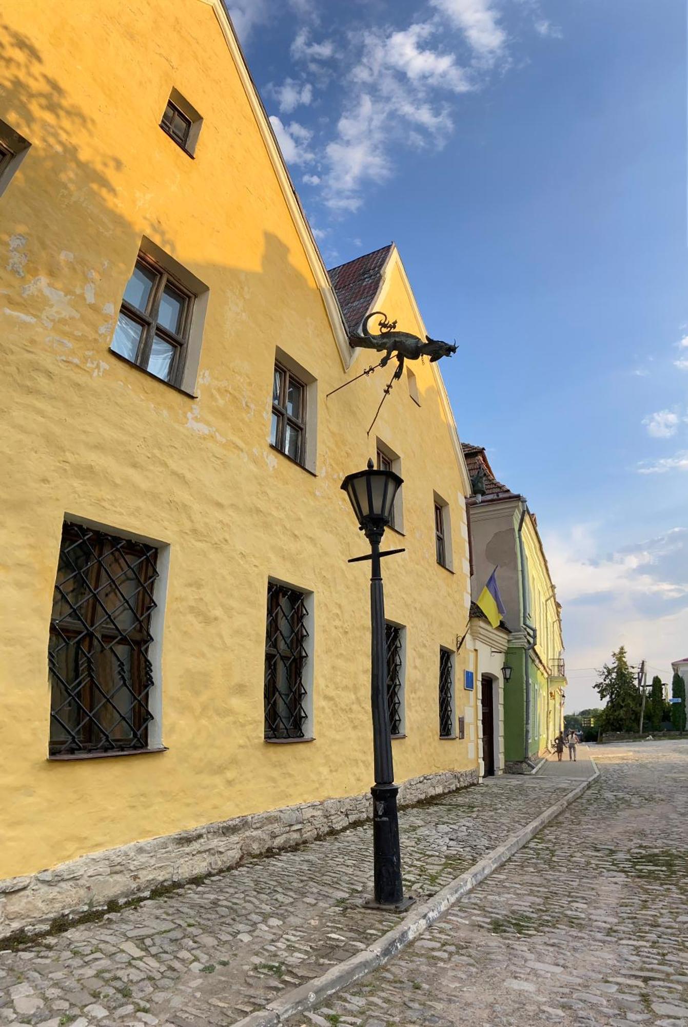 Квартира у Старому місті Каменец-Подольский Экстерьер фото